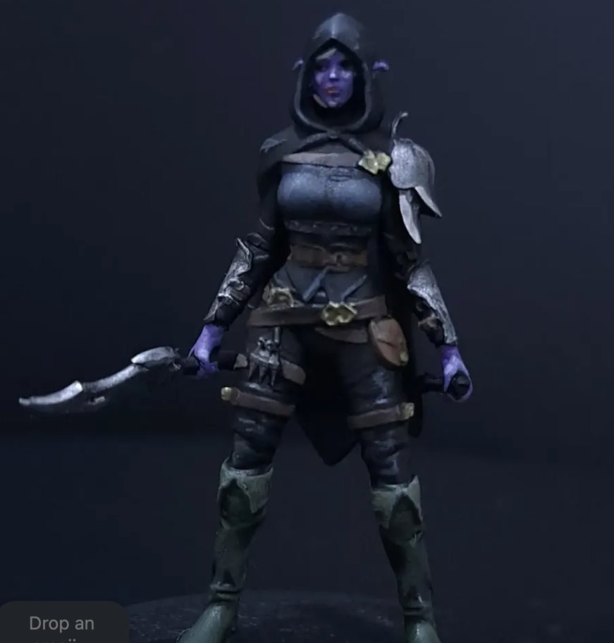Community: Drow Rogue miniature painted by Katy Fear with the Graveforge 0/3 brush